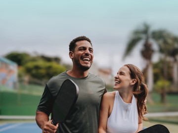 Krankenzusatzversicherung: Vitales Paar beim Sport