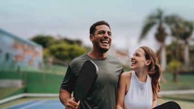 Krankenzusatzversicherung: Vitales Paar beim Sport