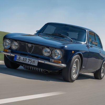 Alfa-Klassiker auf der Straße